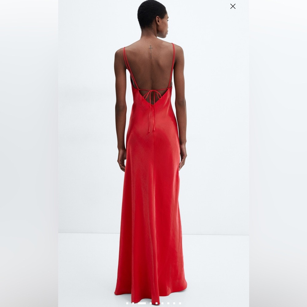 Elegant Red Slip Dress - Picture 3 of 4